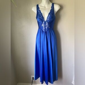 Olga Blue Nylon Nightgown Lace Trim (Vintage
